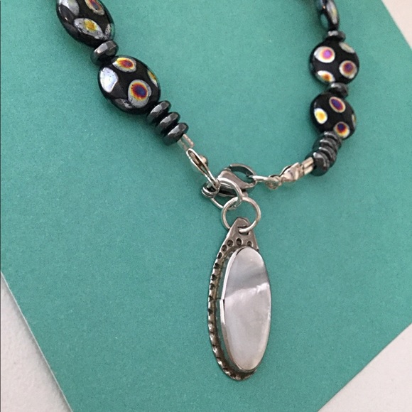 SUMMER SPECIAL 🎄 Metallic Statement Bracelet Mother of Pearl Charm. - Picture 7 of 10